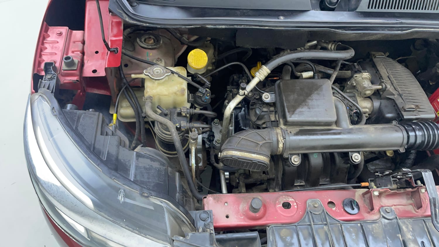 Used 2020 Renault Triber RXZ Petrol Manual engine ENGINE RIGHT SIDE VIEW