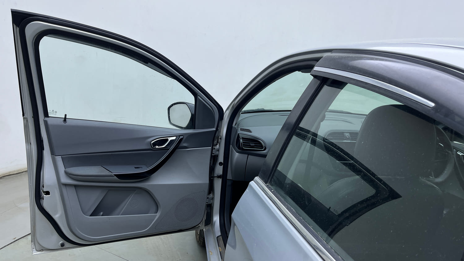 Used 2021 Tata Tigor XZ Plus Petrol Manual interior LEFT FRONT DOOR OPEN VIEW