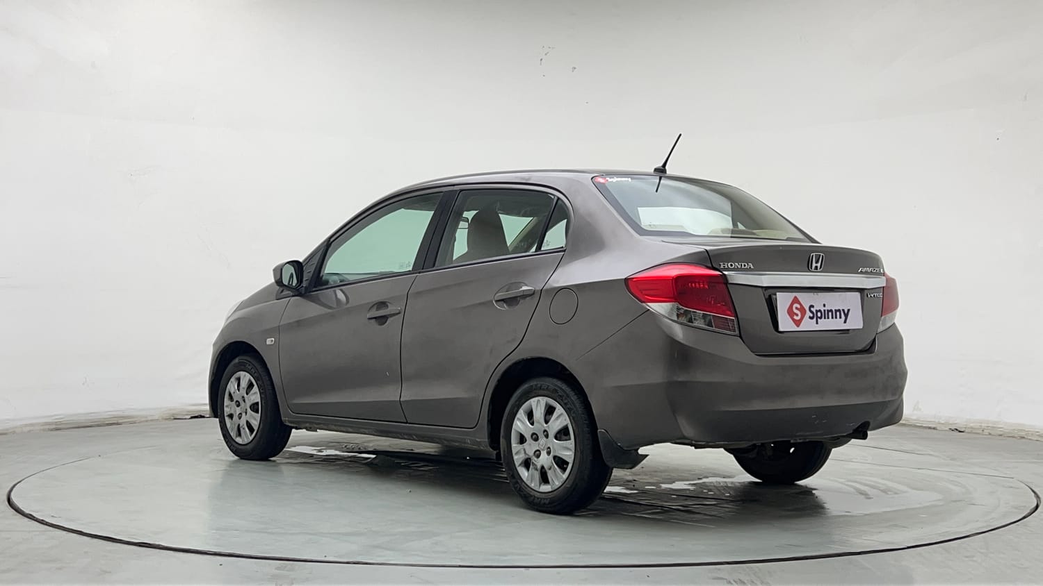 Used 2014 Honda Amaze 1.2 S i-VTEC Petrol Manual exterior LEFT REAR CORNER VIEW