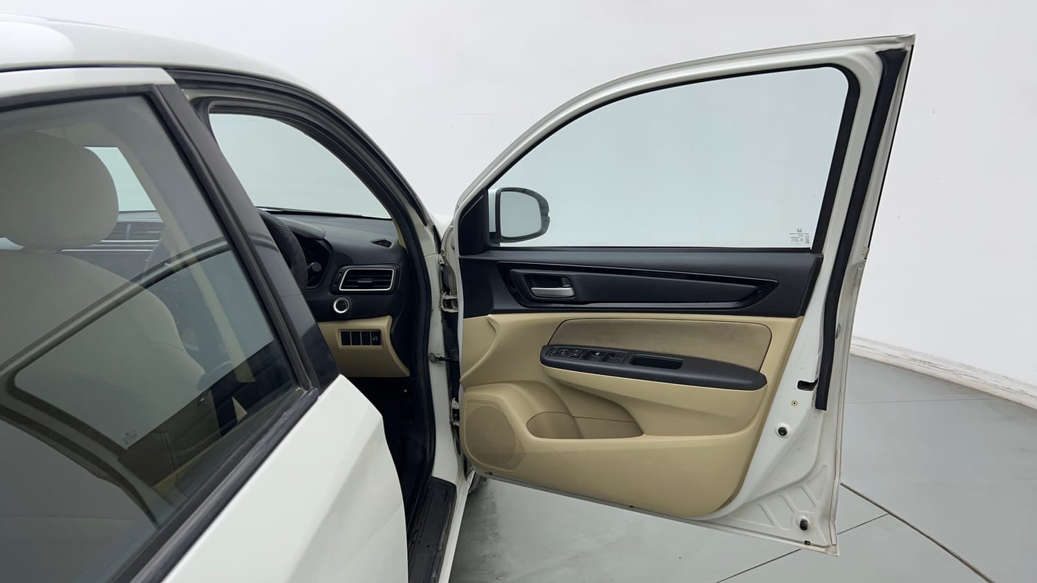 Used 2020 Honda Amaze 1.2 S CVT Petrol Petrol Automatic interior RIGHT FRONT DOOR OPEN VIEW