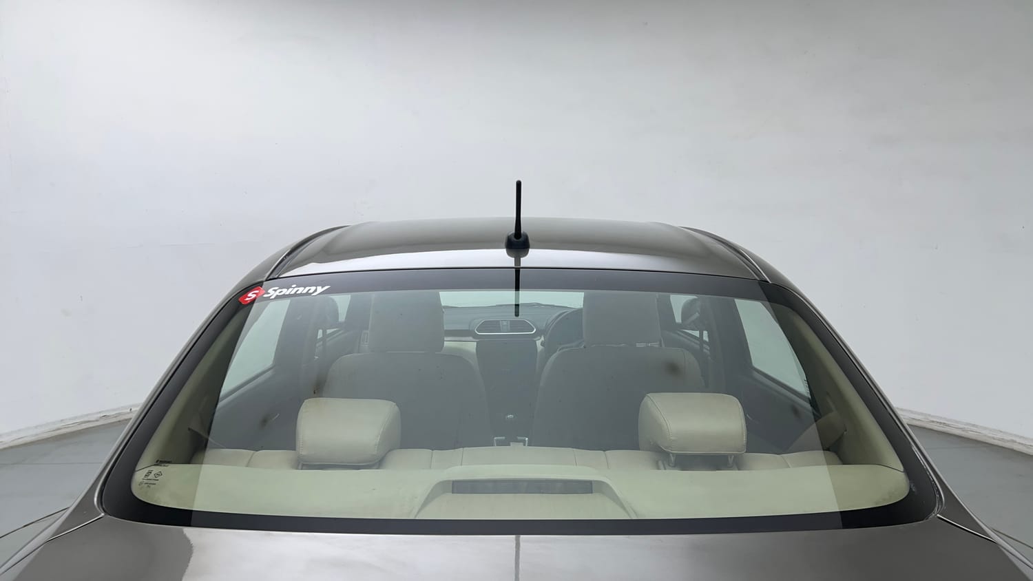 Used 2020 Maruti Suzuki Dzire VXi Petrol Manual exterior BACK WINDSHIELD VIEW