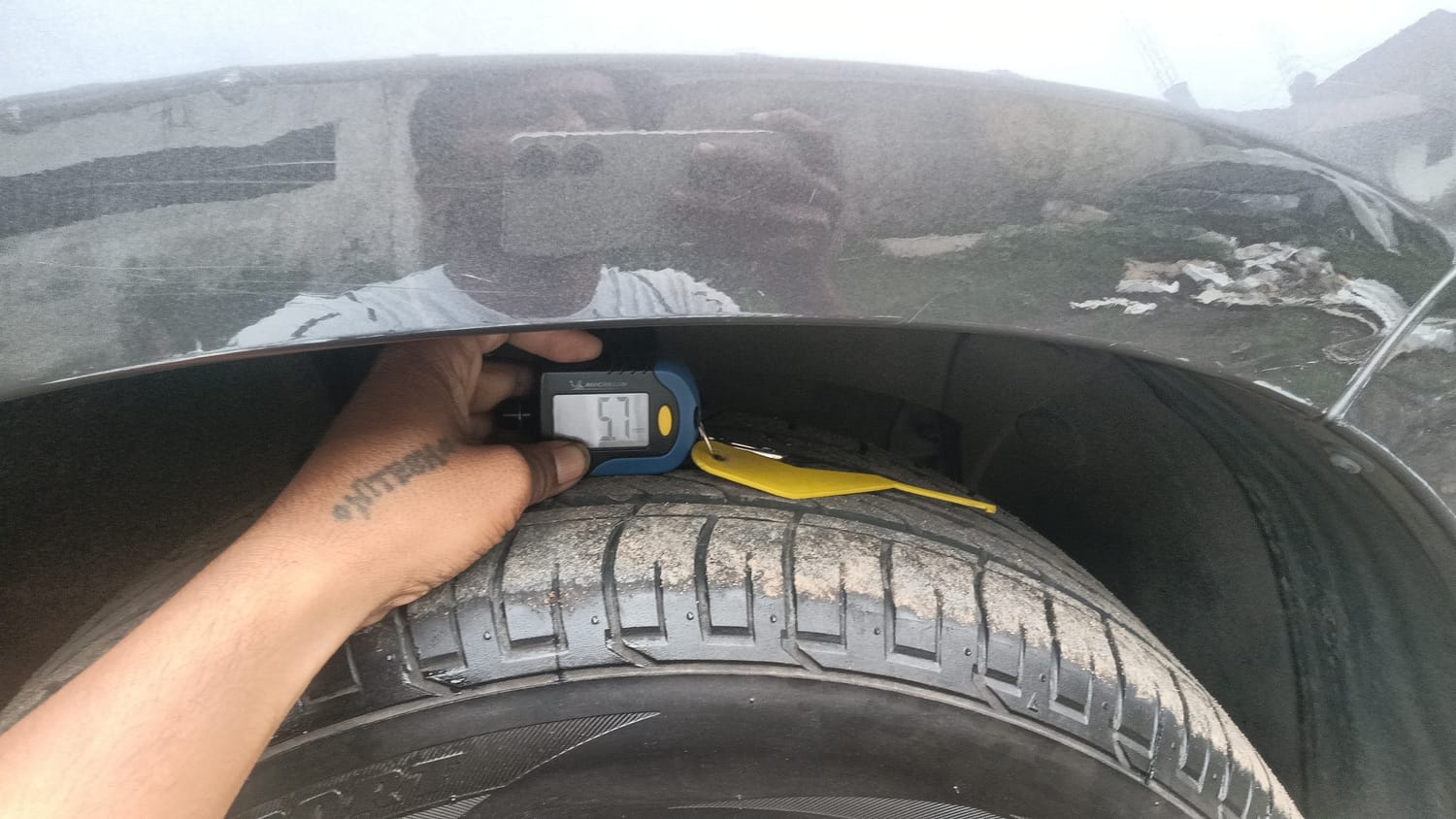 Used 2021 Renault Duster RXZ 1.3 Turbo Petrol CVT Petrol Automatic tyres RIGHT FRONT TYRE TREAD VIEW