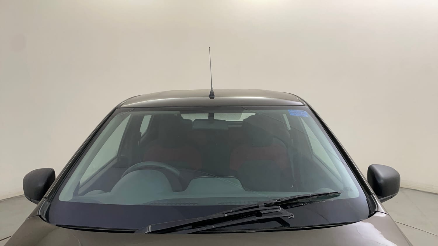 Used 2019 Renault Kwid RXT Opt Petrol Manual exterior FRONT WINDSHIELD VIEW