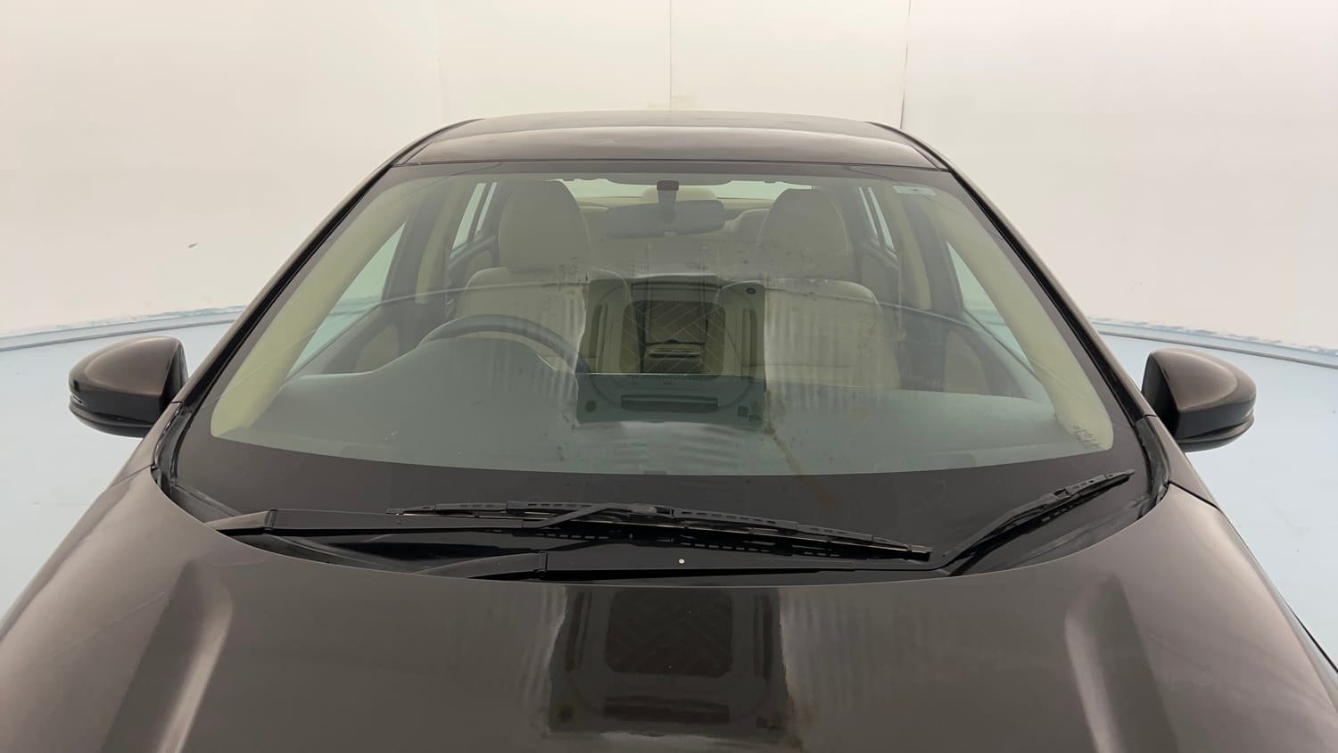 Used 2014 Honda City V Petrol Manual exterior FRONT WINDSHIELD VIEW