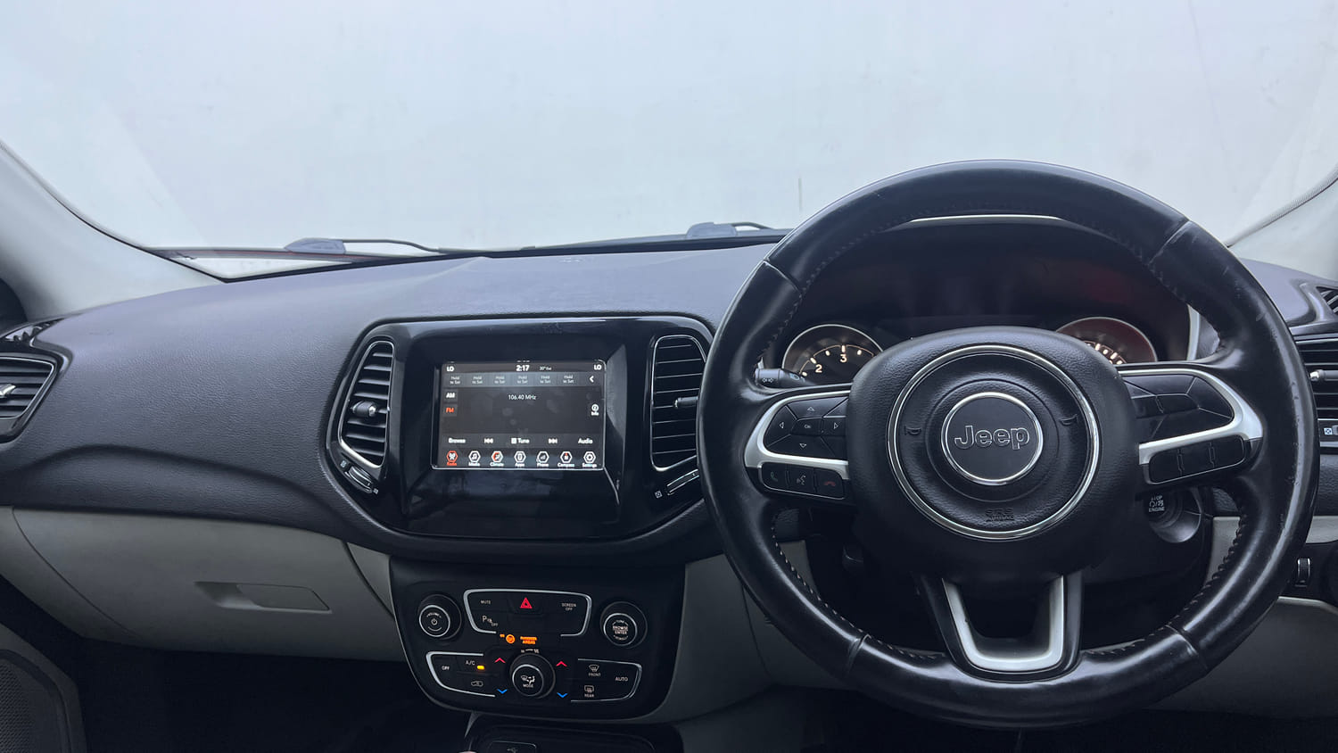 Used 2018 Jeep Compass Limited (O) 2.0 Diesel Diesel Manual interior DASHBOARD VIEW
