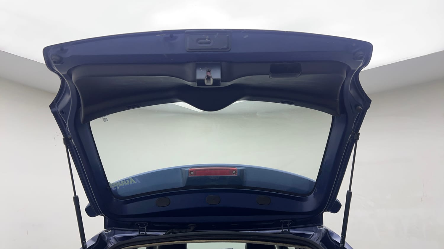 Used 2019 Maruti Suzuki Baleno Sigma 1.2 Petrol Manual interior DICKY DOOR OPEN VIEW
