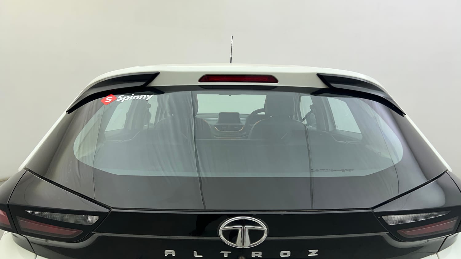 Used 2022 Tata Altroz XT Petrol Petrol Manual exterior BACK WINDSHIELD VIEW