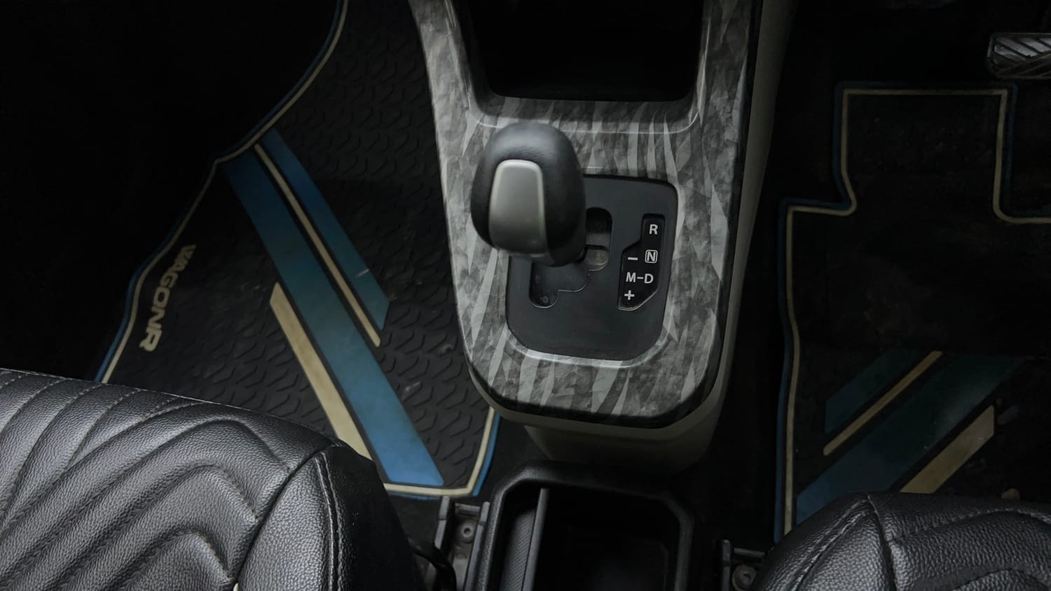Used 2020 Maruti Suzuki Wagon R 1.0 VXi (O) 1.0 AMT Petrol Automatic interior GEAR  KNOB VIEW