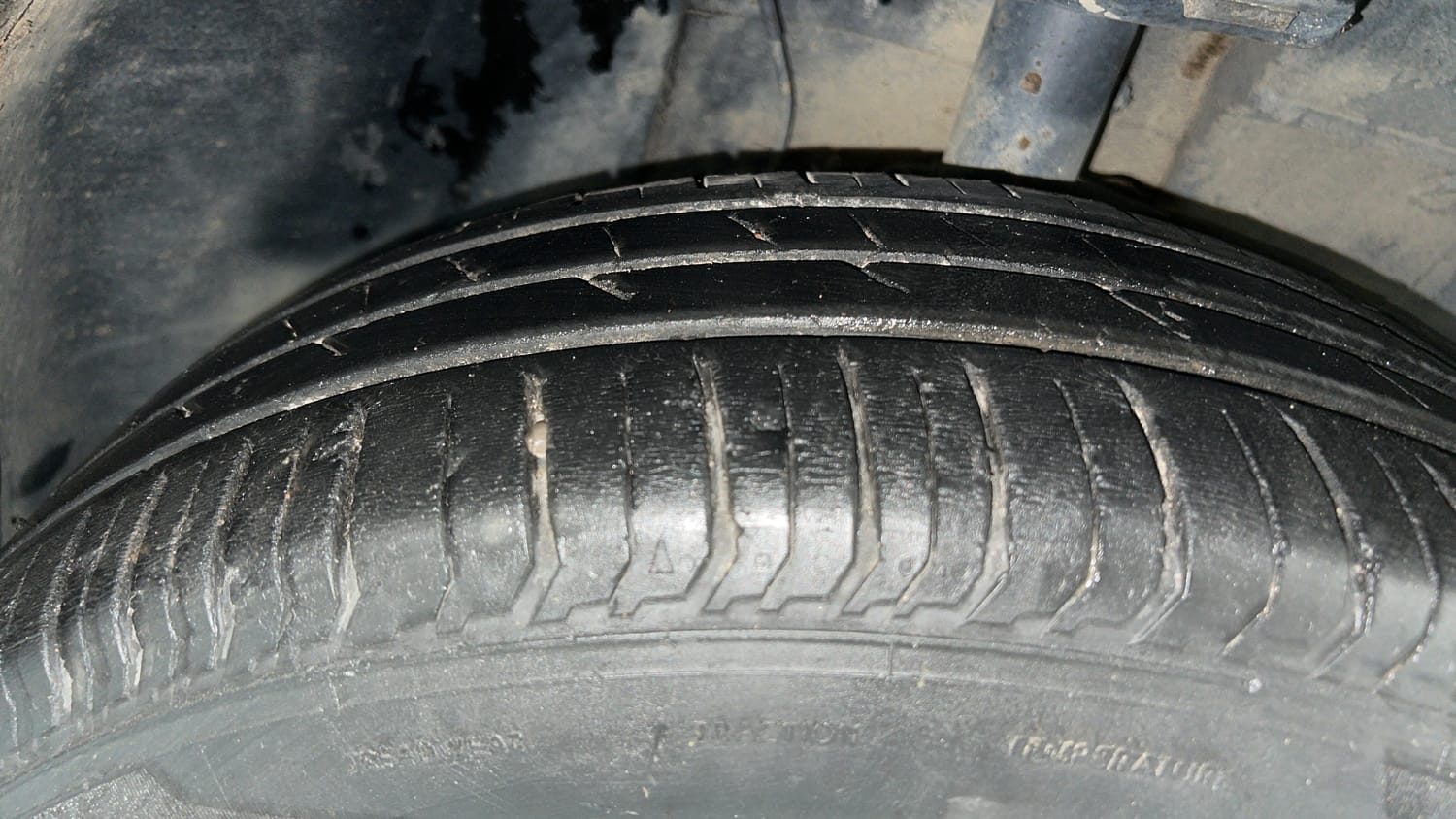 Used 2022 Tata Punch Pure MT Petrol Manual tyres RIGHT FRONT TYRE TREAD VIEW