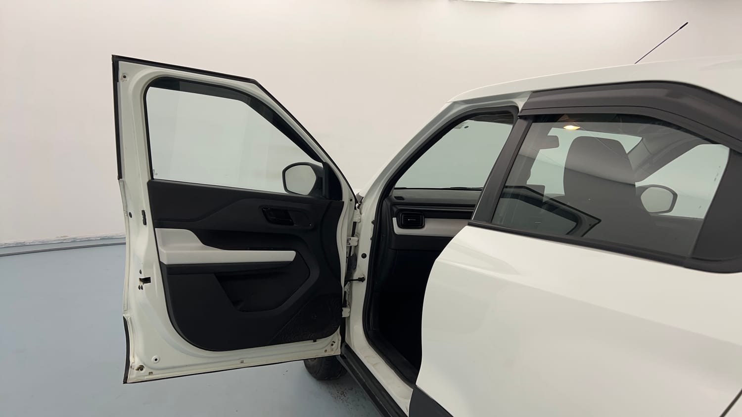 Used 2022 Tata Punch Pure MT Petrol Manual interior LEFT FRONT DOOR OPEN VIEW