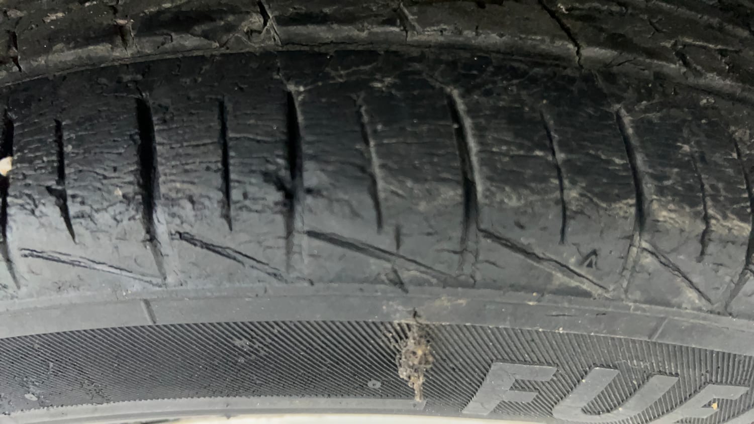 Used 2019 Maruti Suzuki Alto 800 LXi Petrol Manual tyres RIGHT FRONT TYRE TREAD VIEW