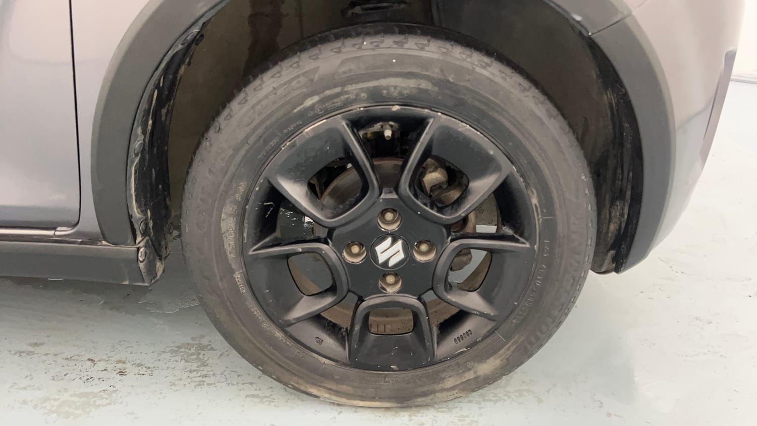 Used 2020 Maruti Suzuki Ignis Zeta 1.2 MT Petrol Manual tyres RIGHT FRONT TYRE RIM VIEW