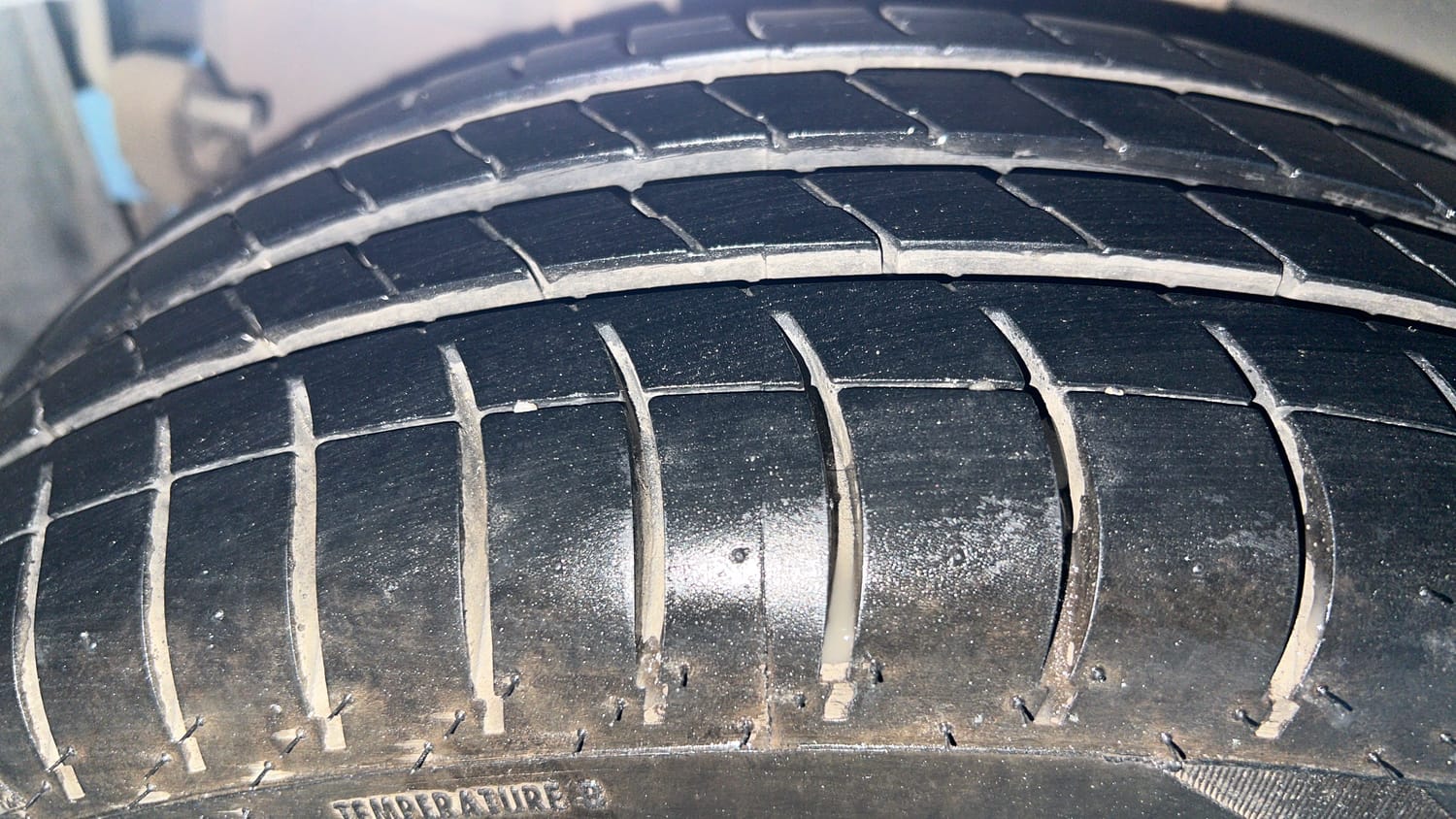 Used 2019 Tata Tiago Revotron XZ Petrol Manual tyres RIGHT REAR TYRE TREAD VIEW