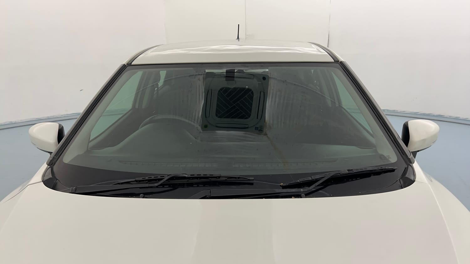 Used 2019 Maruti Suzuki Baleno Zeta 1.2 Petrol Manual exterior FRONT WINDSHIELD VIEW