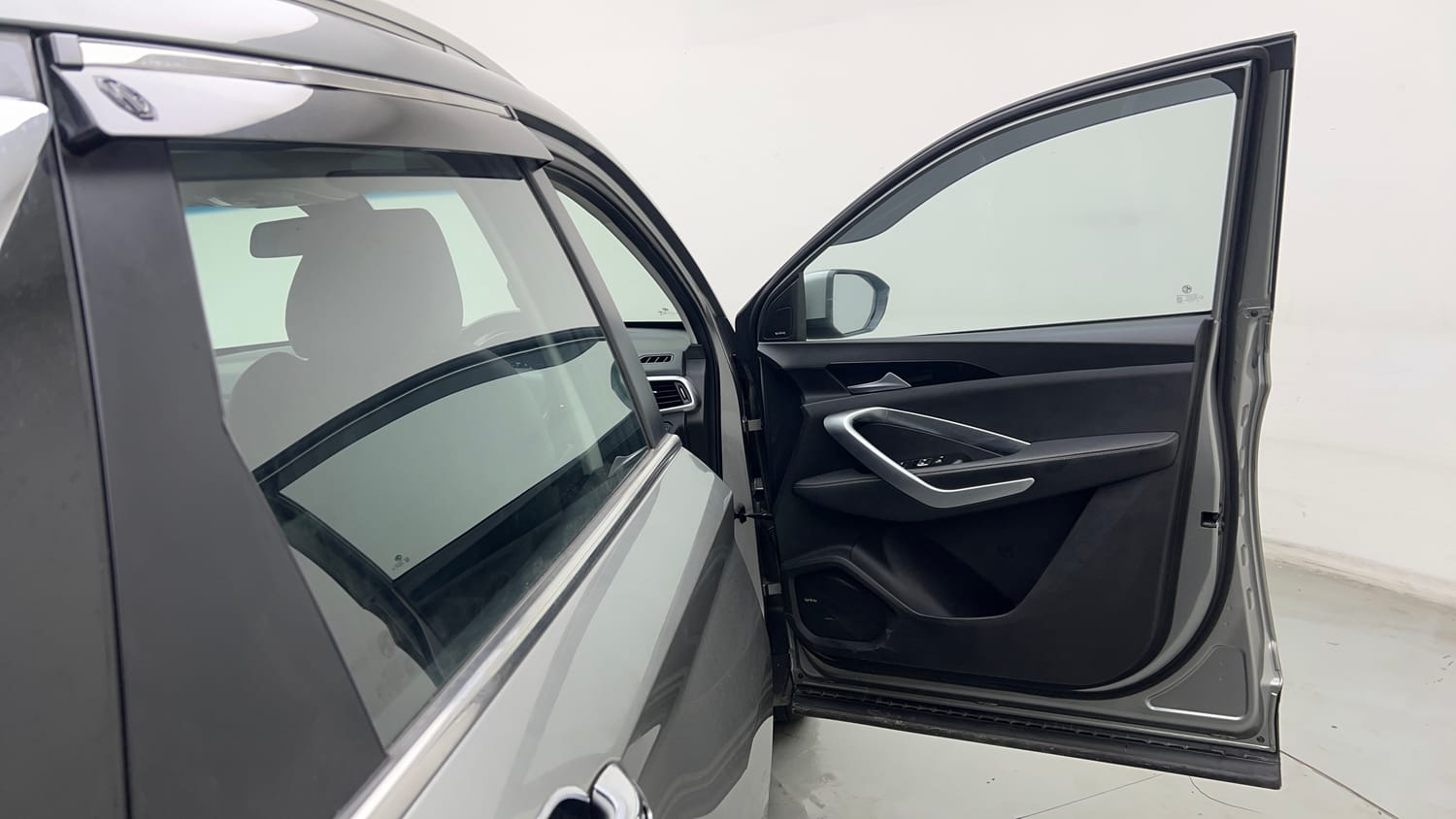Used 2019 MG Motors Hector Sharp 1.5 DCT Petrol Petrol Automatic interior RIGHT FRONT DOOR OPEN VIEW