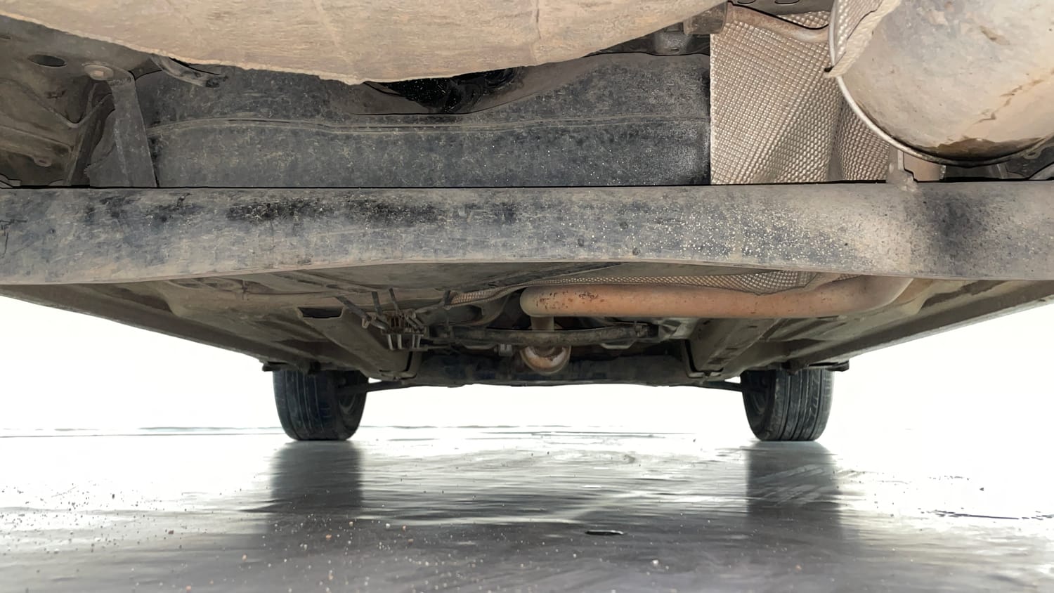 Used 2015 Ford Figo Trend 1.2 Ti-VCT Petrol Manual extra REAR UNDERBODY VIEW (TAKEN FROM REAR)