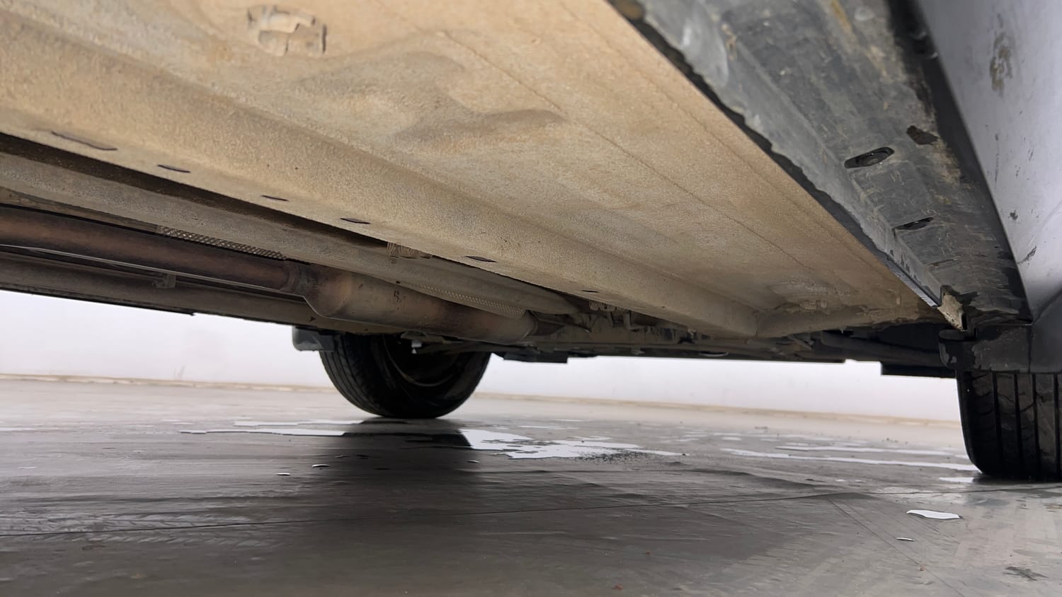 Used 2021 Nissan Magnite XL Petrol Manual extra REAR RIGHT UNDERBODY VIEW