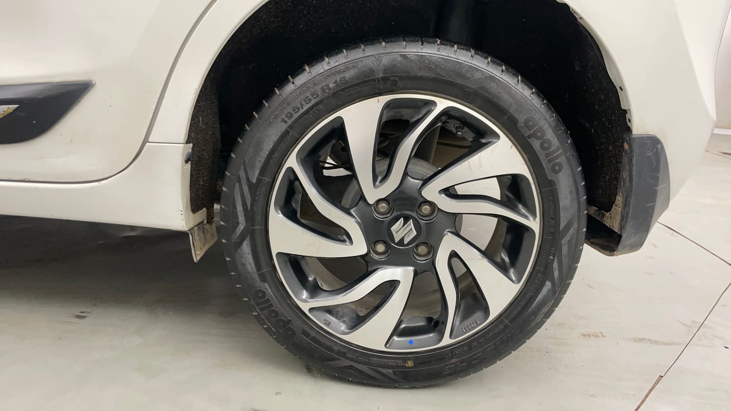 Used 2021 Maruti Suzuki Baleno Zeta Petrol Manual tyres LEFT REAR TYRE RIM VIEW