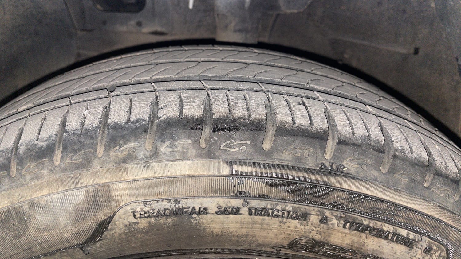 Used 2024 Hyundai Grand i10 Nios Asta 1.2 Kappa AMT Petrol Automatic tyres LEFT FRONT TYRE TREAD VIEW