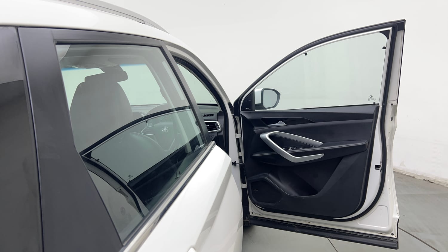 Used 2021 MG Motors Hector Sharp 1.5 Petrol Turbo DCT Petrol Automatic interior RIGHT FRONT DOOR OPEN VIEW