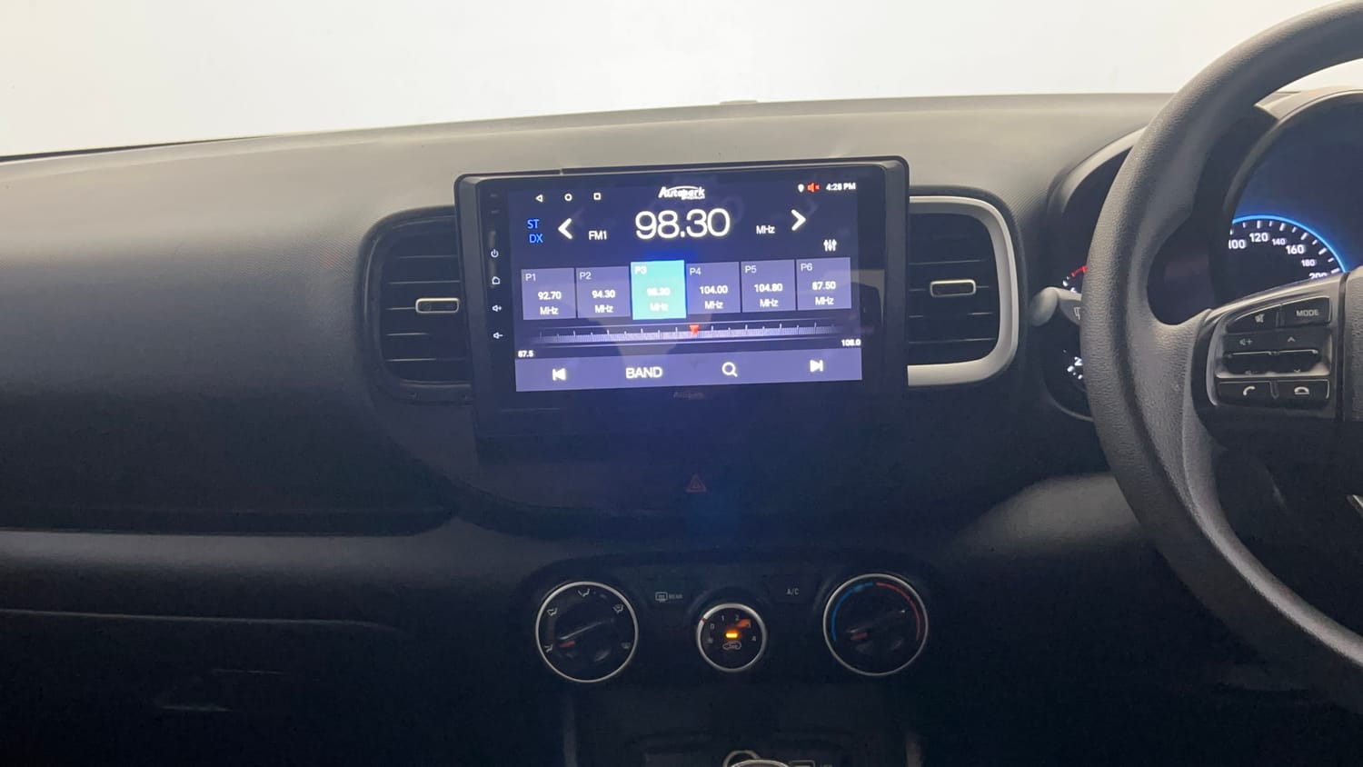 Used 2022 Hyundai Venue S 1.2 Petrol Petrol Manual interior MUSIC SYSTEM & AC CONTROL VIEW