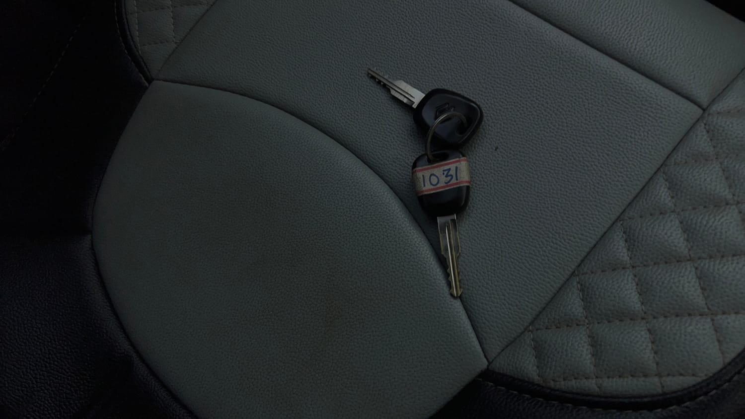 Used 2017 Maruti Suzuki Alto 800 LXi Petrol Manual extra CAR KEY VIEW
