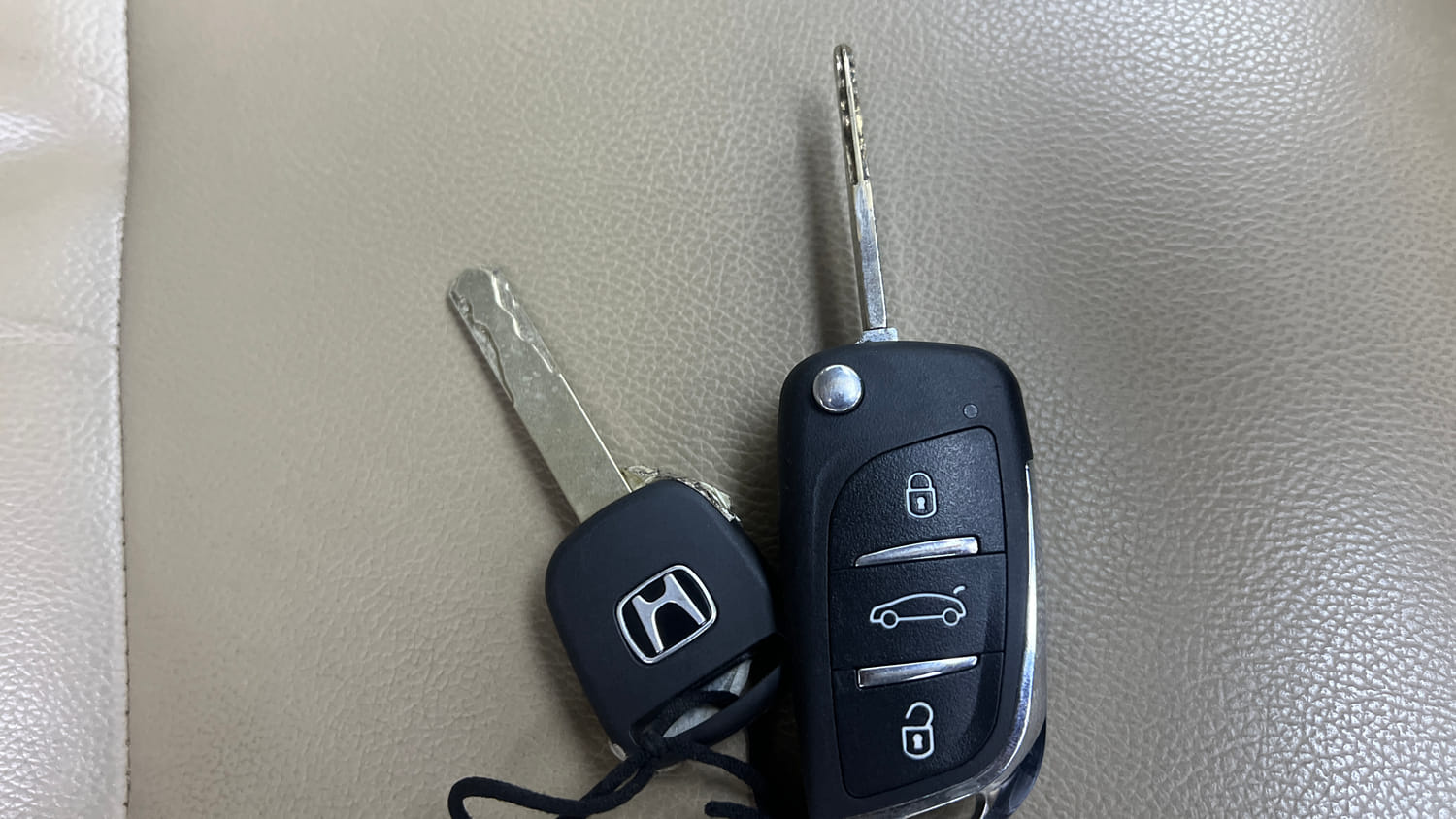 Used 2014 Honda City SV Diesel Diesel Manual extra CAR KEY VIEW