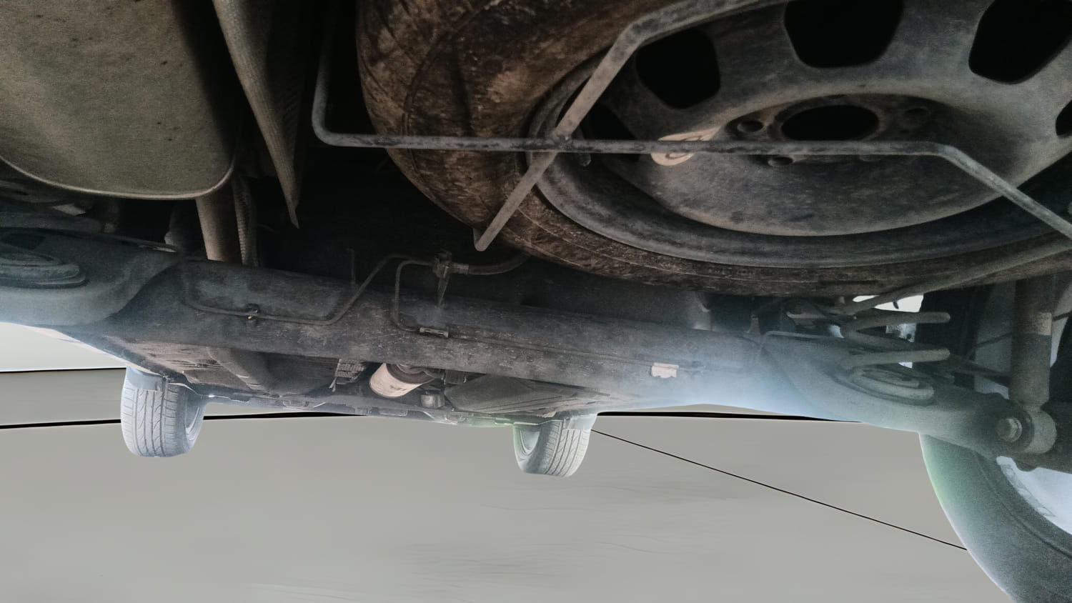 Used 2021 Renault Duster RXZ 1.3 Turbo Petrol CVT Petrol Automatic extra REAR UNDERBODY VIEW (TAKEN FROM REAR)