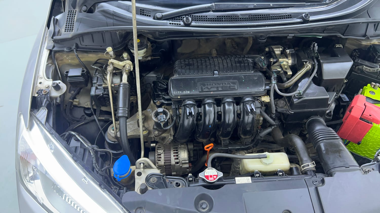 Used 2016 Honda City VX CVT Petrol Automatic engine ENGINE RIGHT SIDE VIEW