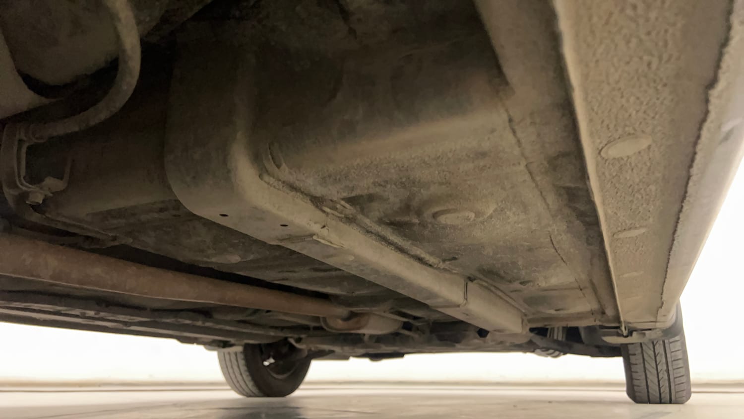 Used 2016 Hyundai Grand i10 Magna AT 1.2 Kappa VTVT Petrol Automatic extra REAR RIGHT UNDERBODY VIEW