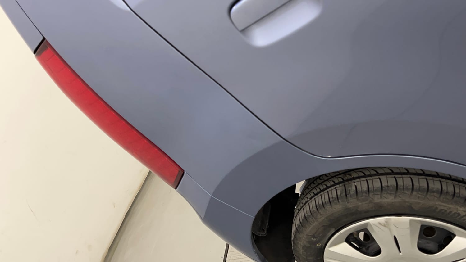 Used 2016 Maruti Suzuki Wagon R 1.0 VXI AMT Petrol Automatic dents MINOR SCRATCH