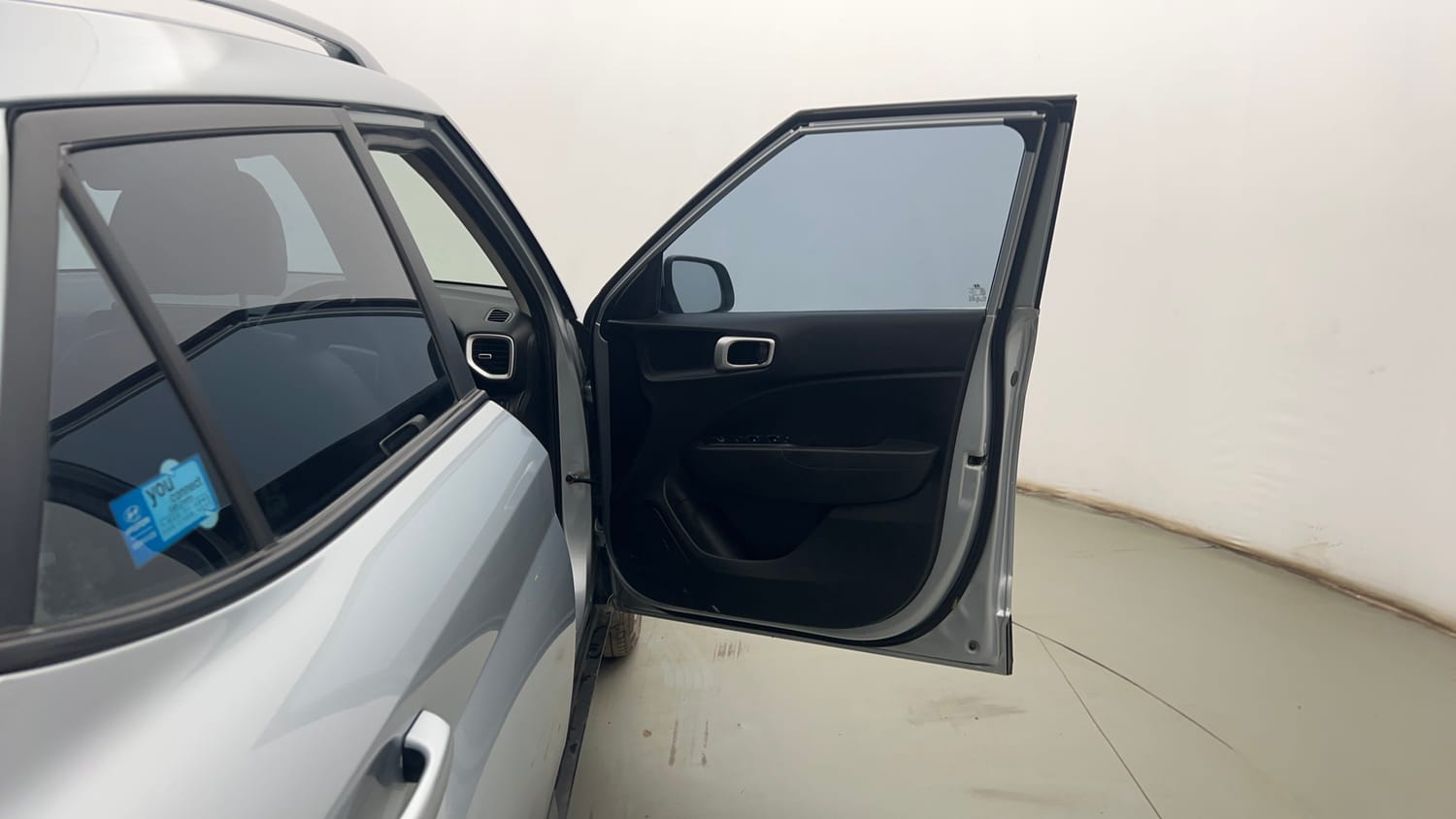 Used 2022 Hyundai Venue S 1.2 Petrol Petrol Manual interior RIGHT FRONT DOOR OPEN VIEW