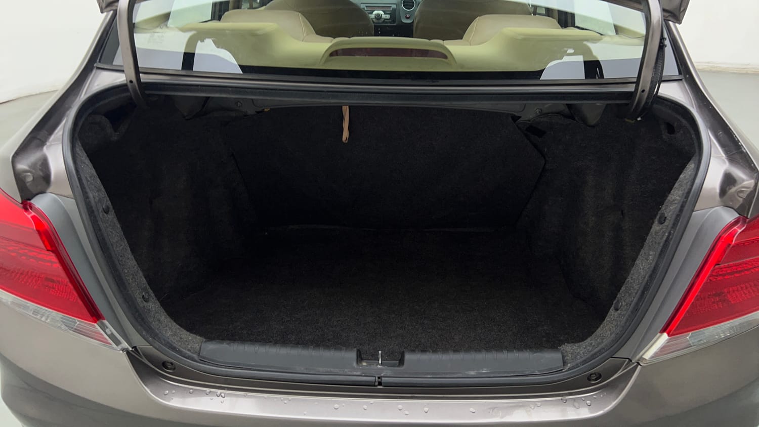 Used 2014 Honda Amaze 1.2 S i-VTEC Petrol Manual interior DICKY INSIDE VIEW