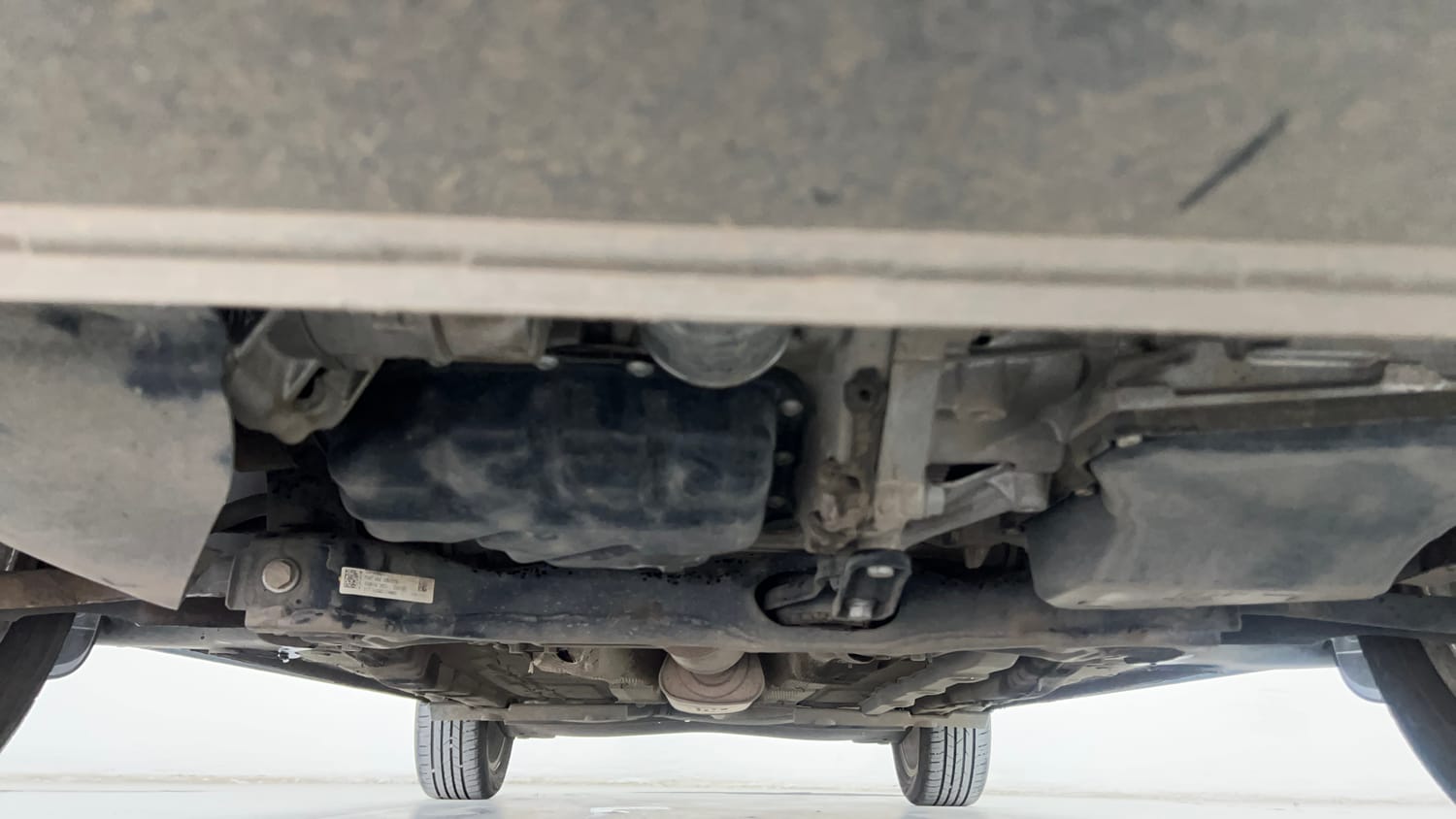 Used 2024 Skoda Slavia Ambition 1.0L TSI AT Petrol Automatic extra FRONT LEFT UNDERBODY VIEW