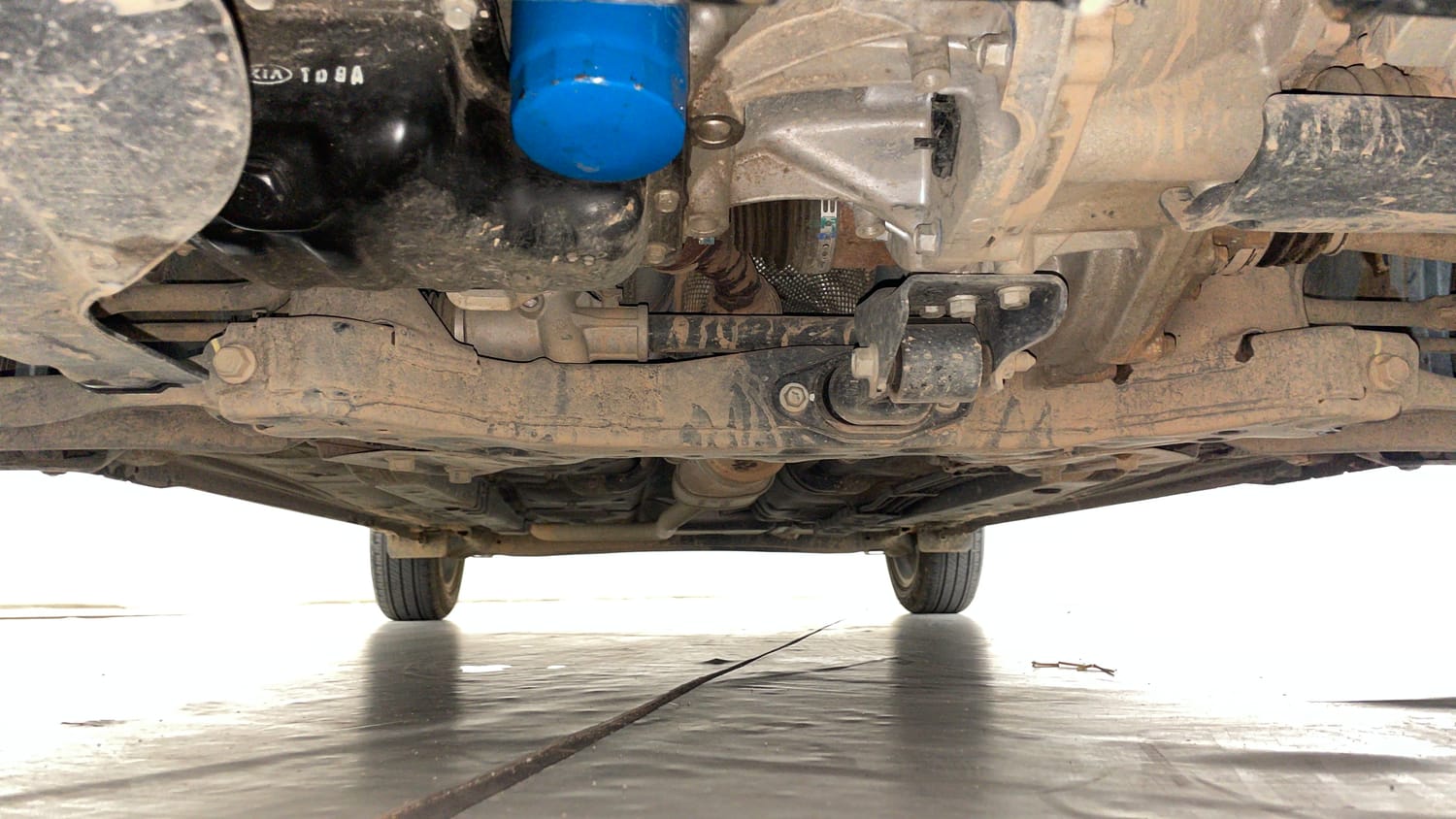 Used 2024 Hyundai Grand i10 Nios Asta 1.2 Kappa AMT Petrol Automatic extra FRONT LEFT UNDERBODY VIEW