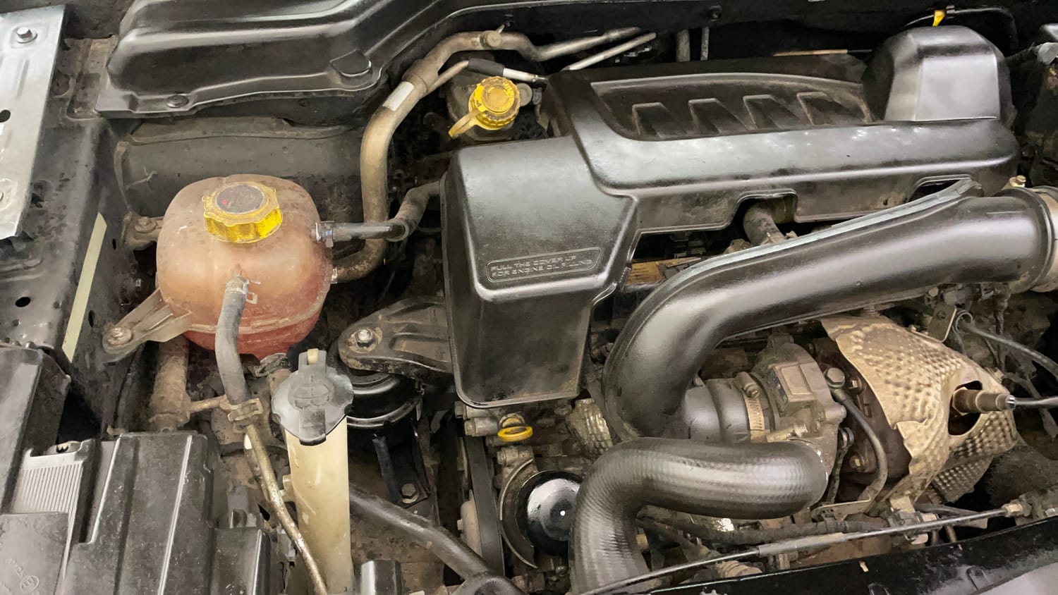 Used 2022 Mahindra XUV 300 W8 (O) 1.5 Diesel AMT Diesel Automatic engine ENGINE RIGHT SIDE VIEW