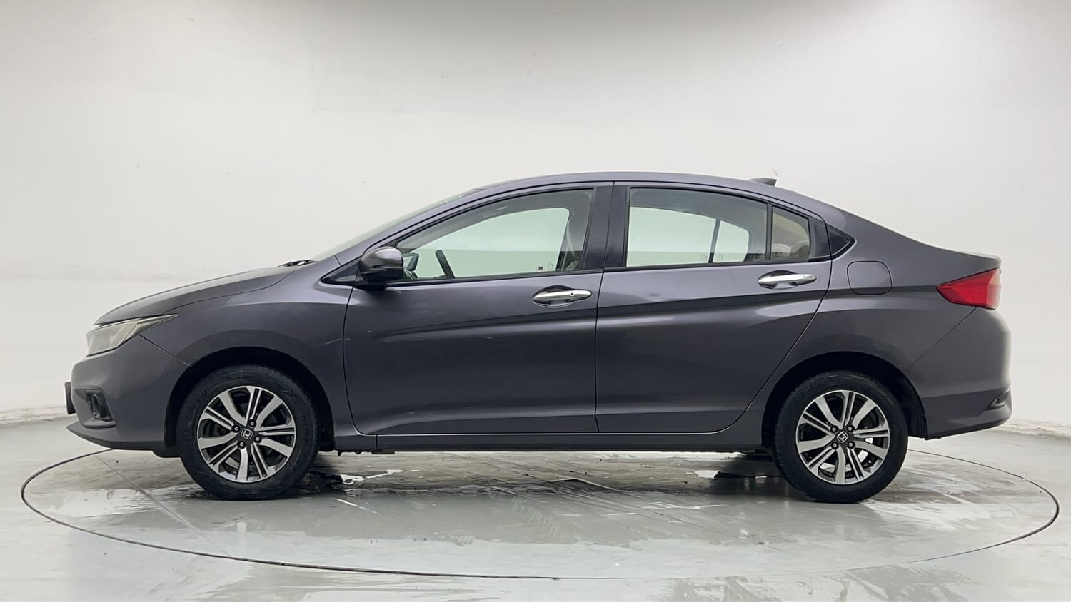 Used 2019 Honda City V Petrol Petrol Manual exterior LEFT SIDE VIEW