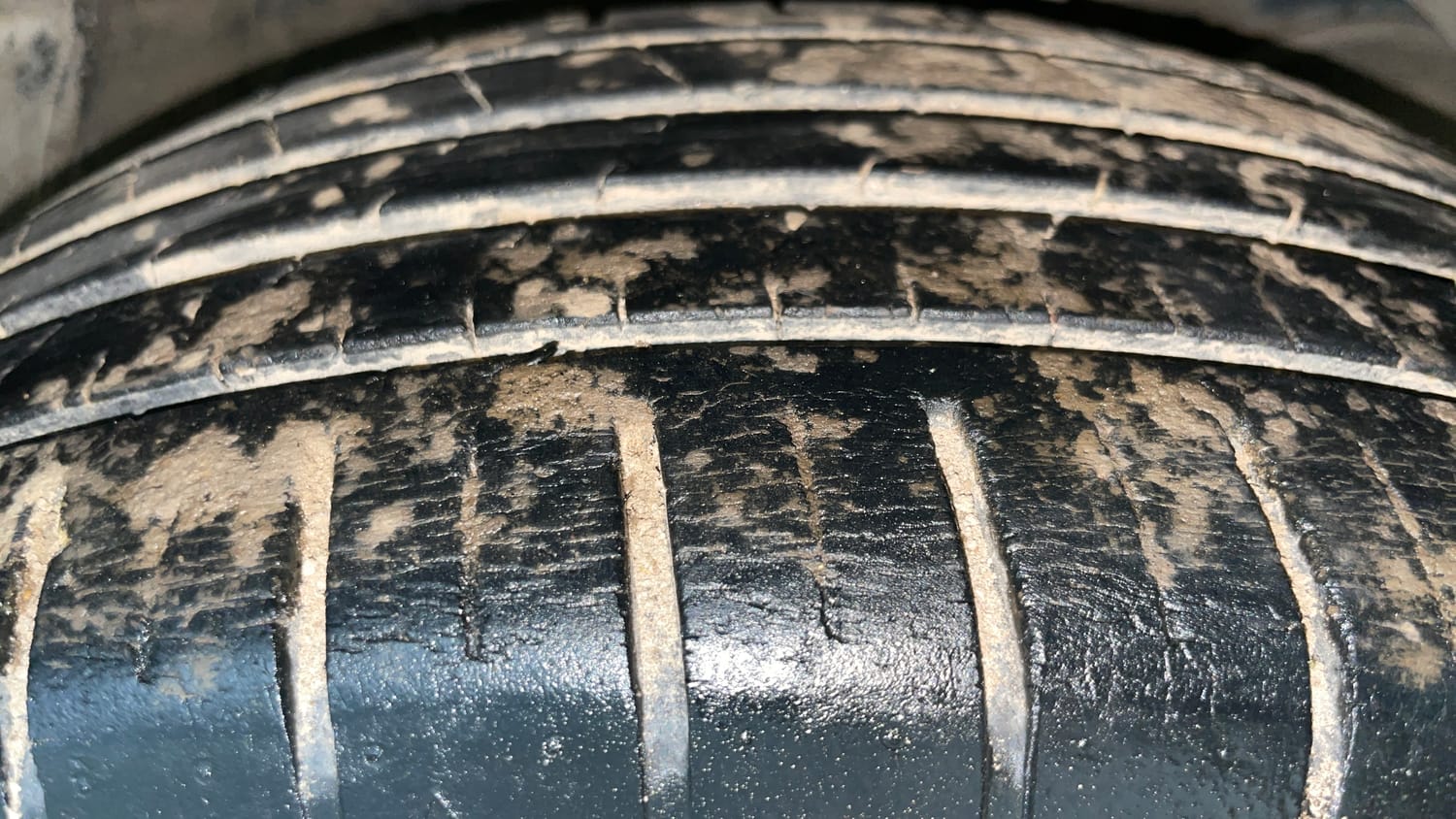 Used 2021 Maruti Suzuki Baleno Zeta Petrol Manual tyres RIGHT FRONT TYRE TREAD VIEW