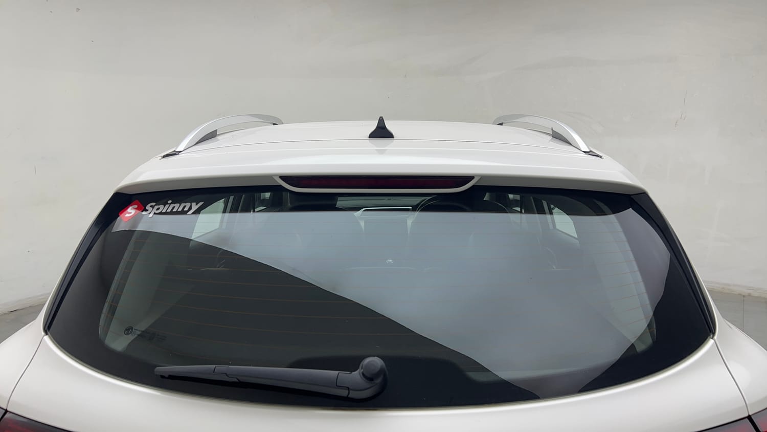 Used 2023 MG Motors Astor Super EX 1.5 MT Petrol Manual exterior BACK WINDSHIELD VIEW