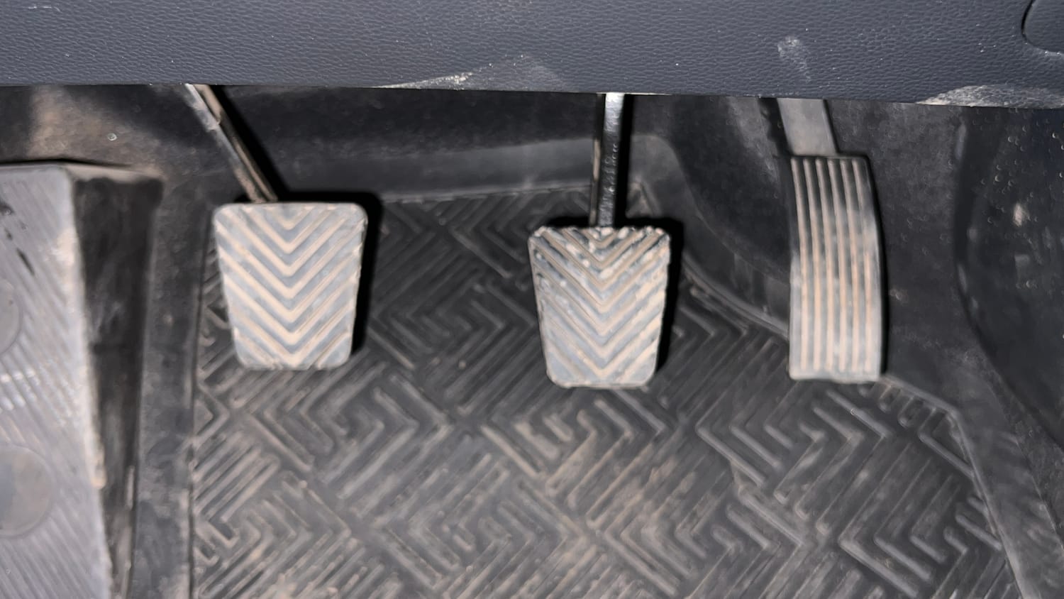 Used 2019 Hyundai Elite i20 Asta 1.2 (O) Petrol Manual interior PEDALS VIEW