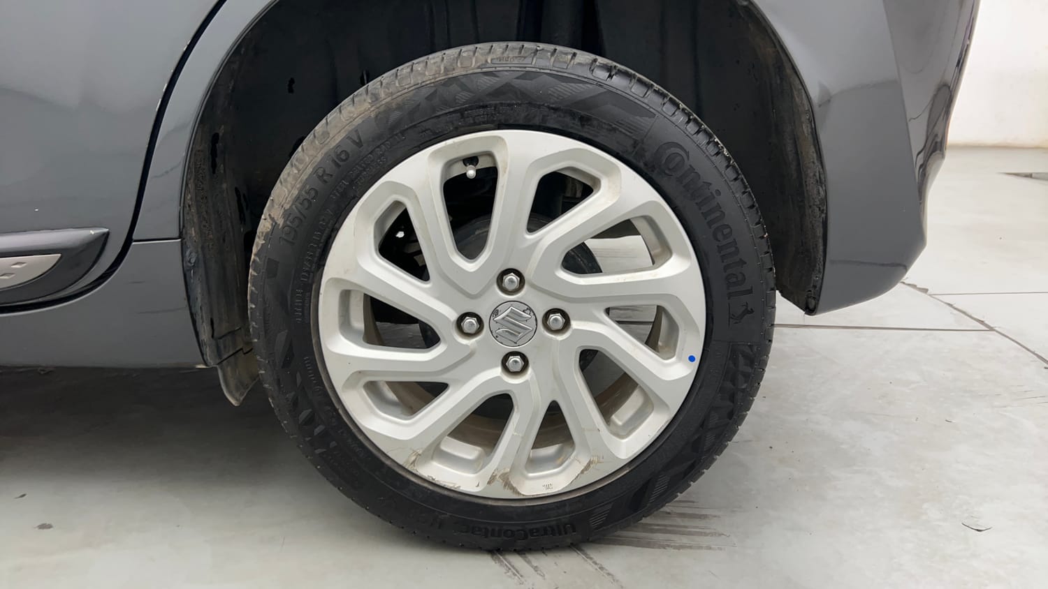 Used 2022 Maruti Suzuki Baleno Zeta MT Petrol Manual tyres LEFT REAR TYRE RIM VIEW