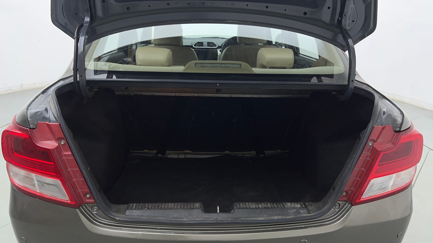 Used 2020 Maruti Suzuki Dzire VXi Petrol Manual interior DICKY INSIDE VIEW