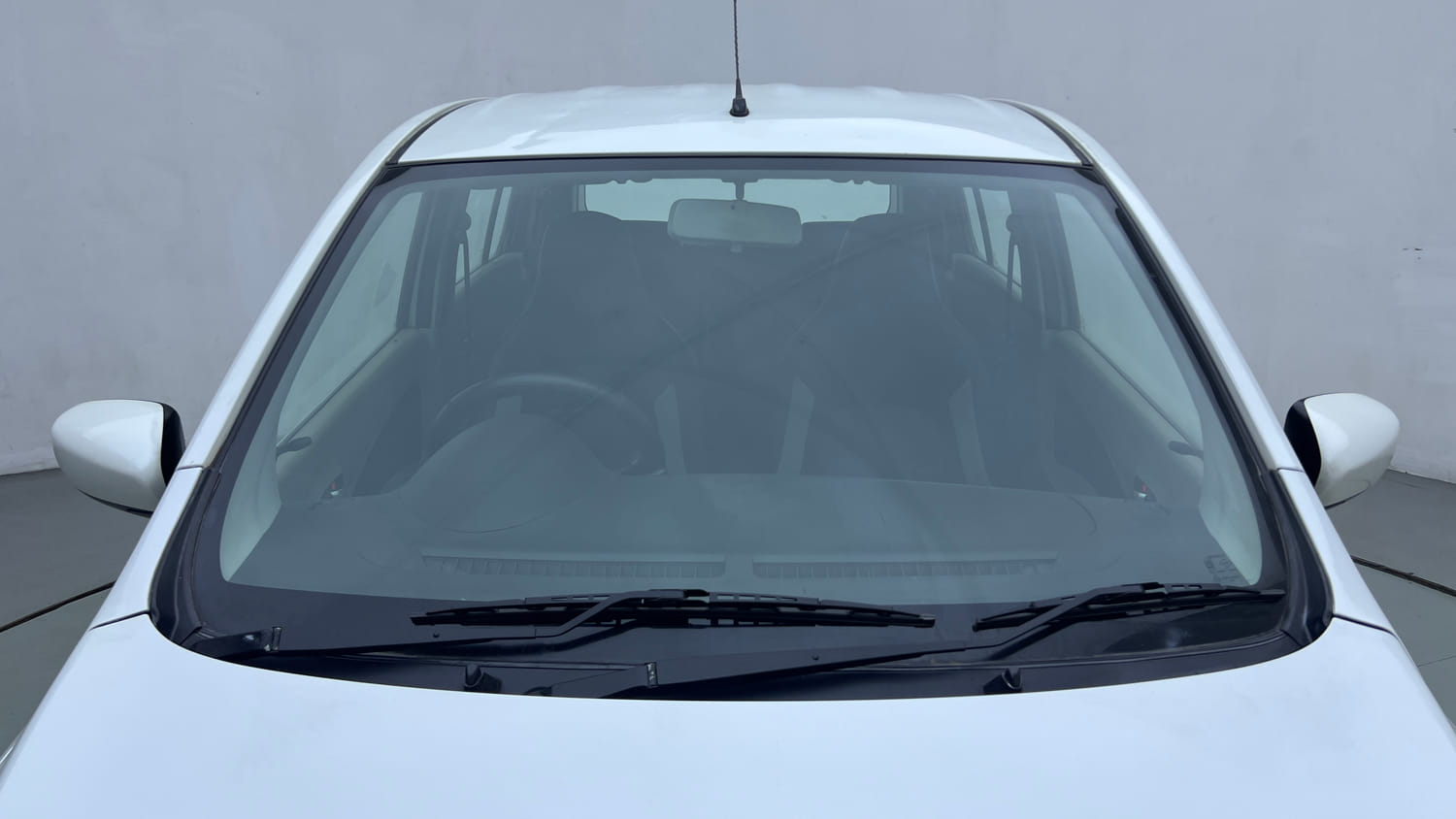 Used 2014 Maruti Suzuki Celerio VXi Petrol Manual exterior FRONT WINDSHIELD VIEW