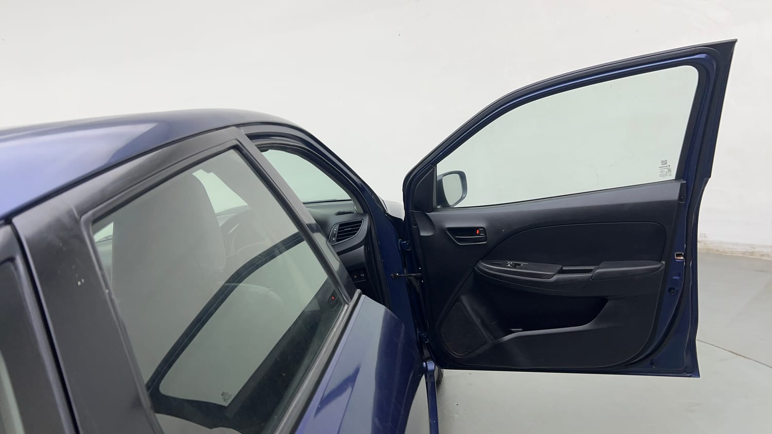 Used 2019 Maruti Suzuki Baleno Sigma 1.2 Petrol Manual interior RIGHT FRONT DOOR OPEN VIEW
