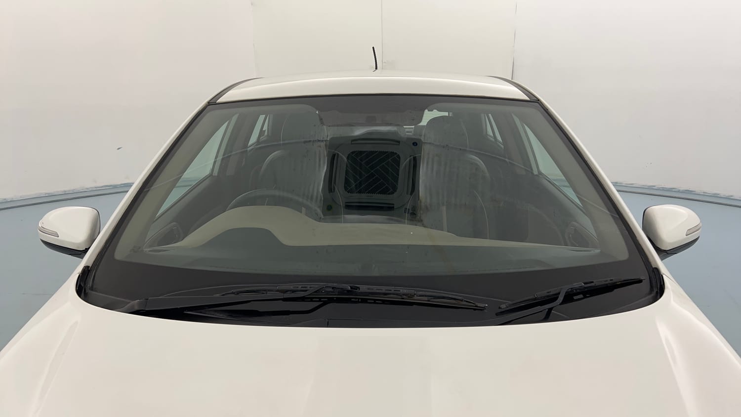 Used 2016 Hyundai Elite i20 Asta 1.2 Petrol Manual exterior FRONT WINDSHIELD VIEW
