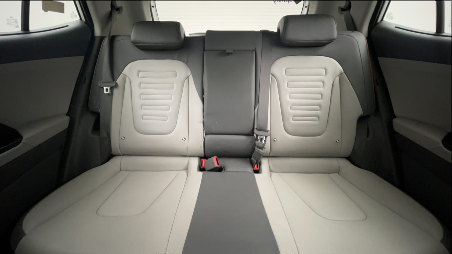 Used 2025 Hyundai Creta 1.5 MPi Petrol MT SX(O) Petrol Manual interior REAR SEAT CONDITION VIEW