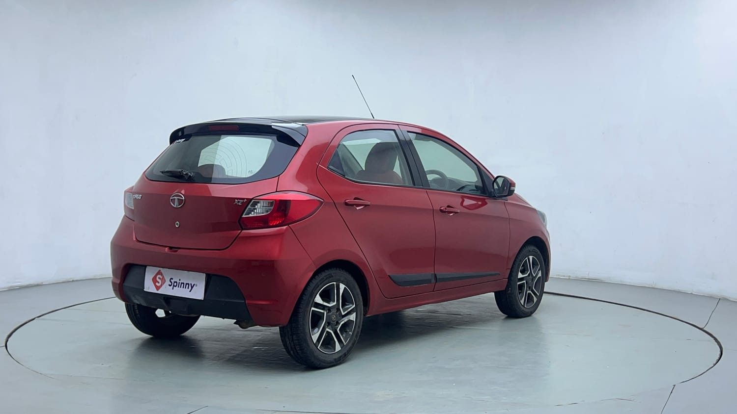 Used 2019 Tata Tiago XZ+ Petrol+cng(outside fitted) Cng Manual exterior RIGHT REAR CORNER VIEW