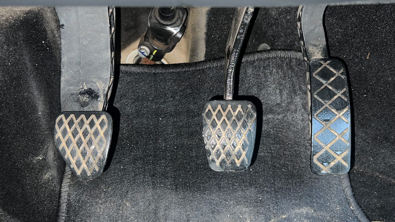 Used 2023 MG Motors Astor Super EX 1.5 MT Petrol Manual interior PEDALS VIEW