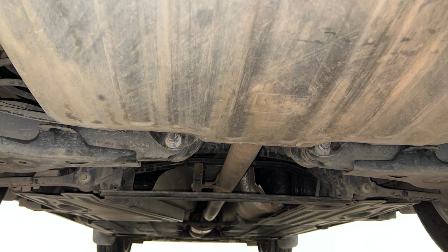 Used 2023 Volvo XC40 B4 Ultimate Petrol Automatic extra REAR UNDERBODY VIEW (TAKEN FROM REAR)