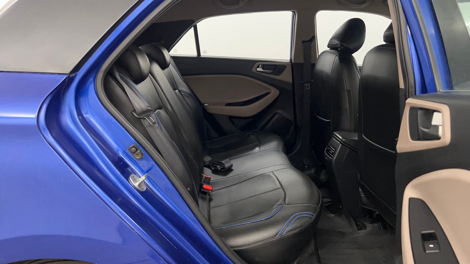 Used 2015 Hyundai Elite i20 Asta 1.2 Petrol Manual interior RIGHT SIDE REAR DOOR CABIN VIEW